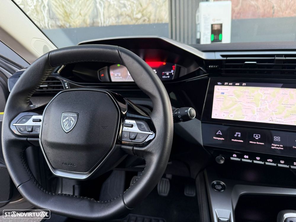 Peugeot 308 1.2 PureTech Allure - 17