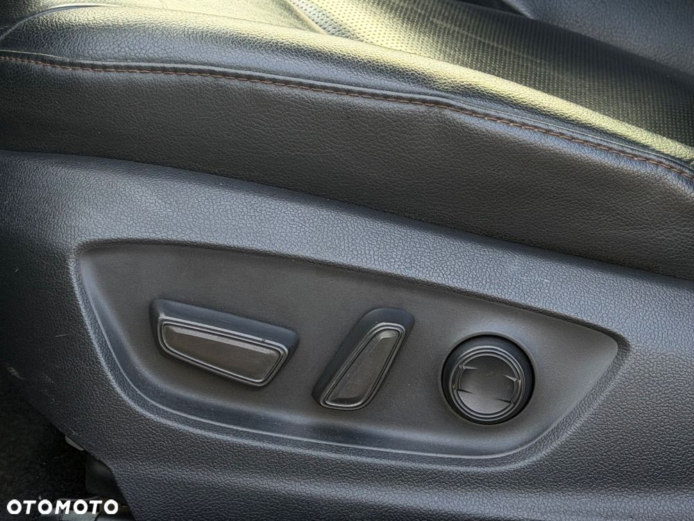 Toyota Camry 2.5 Hybrid Prestige CVT - 23