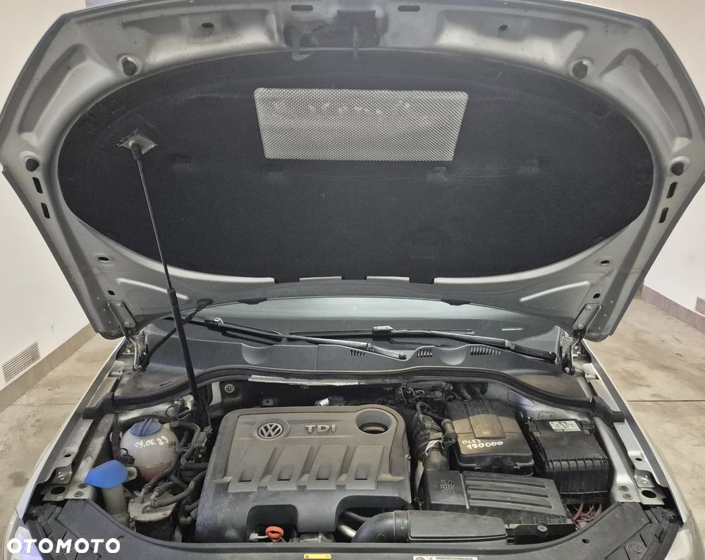 Volkswagen Passat 2.0 TDI DPF DSG Comfortline - 22
