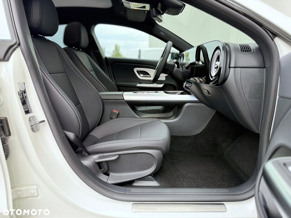 Mercedes-Benz CLA - 19