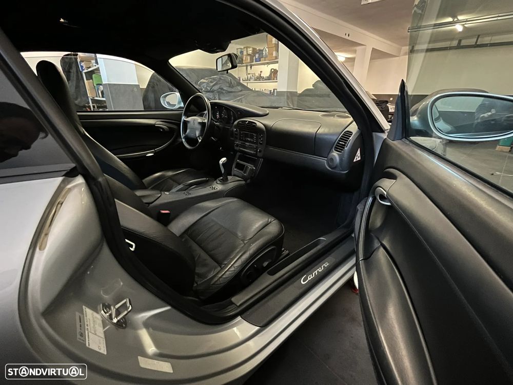 Porsche 911 (996) Carrera Coupé - 15