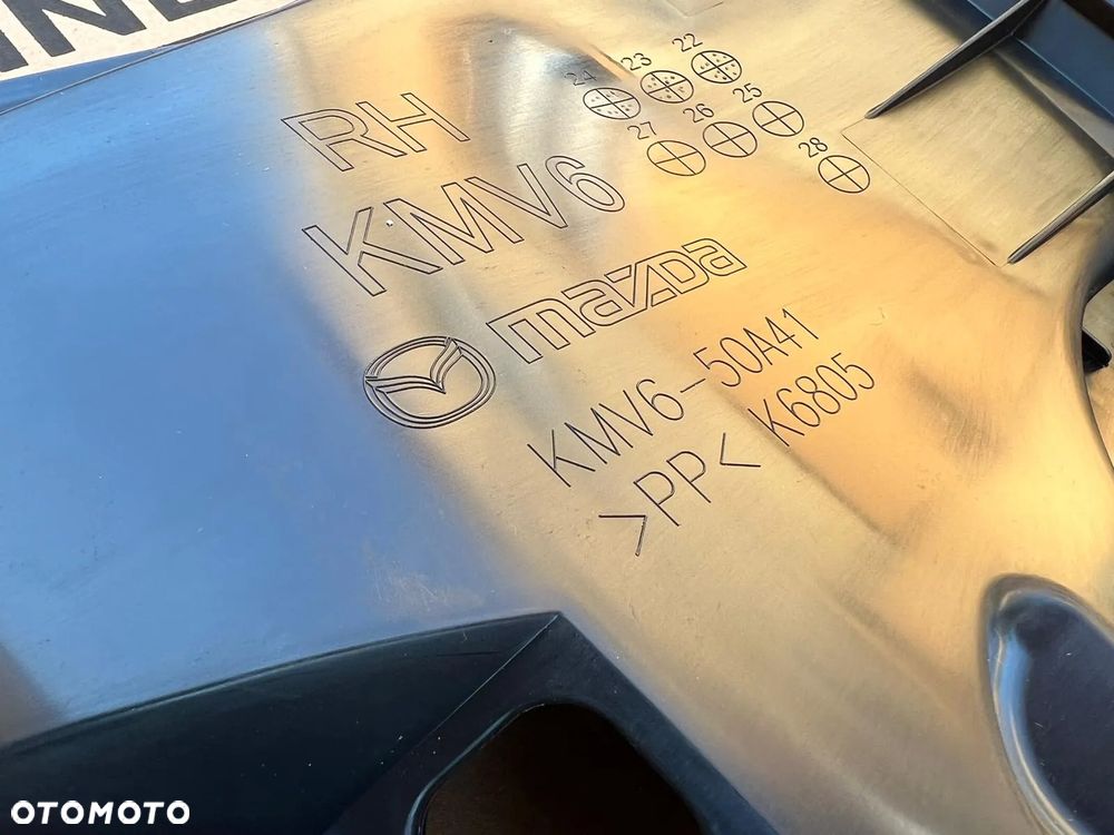 MAZDA CX-90 CX90 CX 90 Wlot Prowadnica powietrza prawa prawy lewa lewy KMV6 - 3
