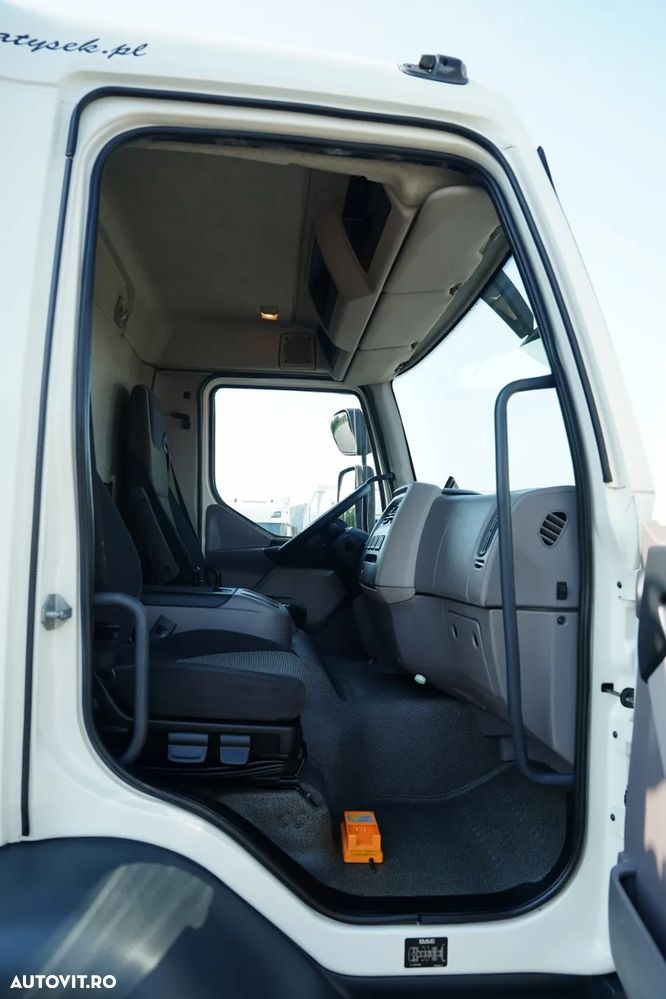 DAF LF 250 / 4x2 / CAROSERIE DE LIVRARE 7,3 m / HYVA HB150XE3 HGV / RIDICARE MAXIMĂ: 10,06 M / PODEA REZISTENTĂ / ROTATOARE / TELECOMANDĂ / EURO 6 - 35