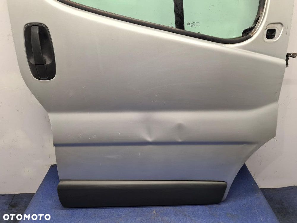 OPEL VIVARO A DRZWI PRZÓD PRAWE - 3