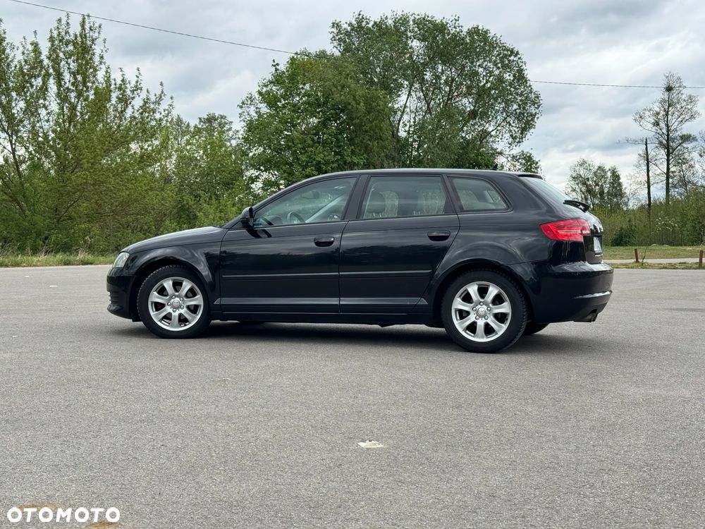 Audi A3 Sportback - 8