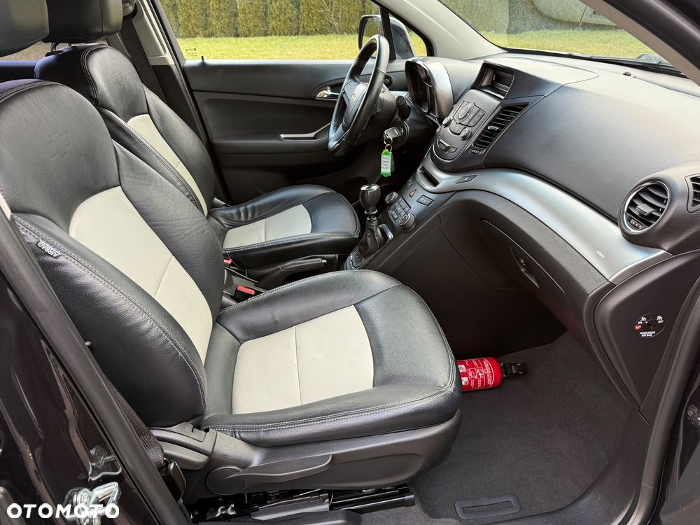 Chevrolet Orlando - 32