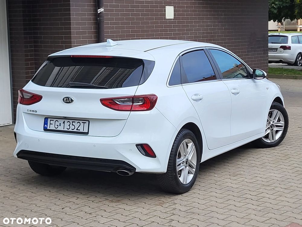 Kia Ceed 1.4 T-GDI DCT OPF Platinum Edition - 11