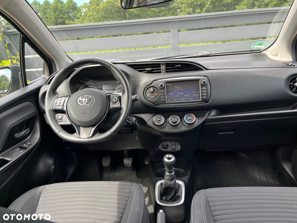 Toyota Yaris 1.5 Premium - 20