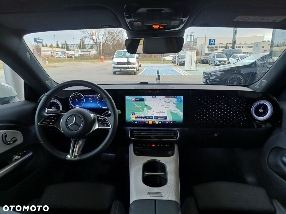 Mercedes-Benz CLA - 11