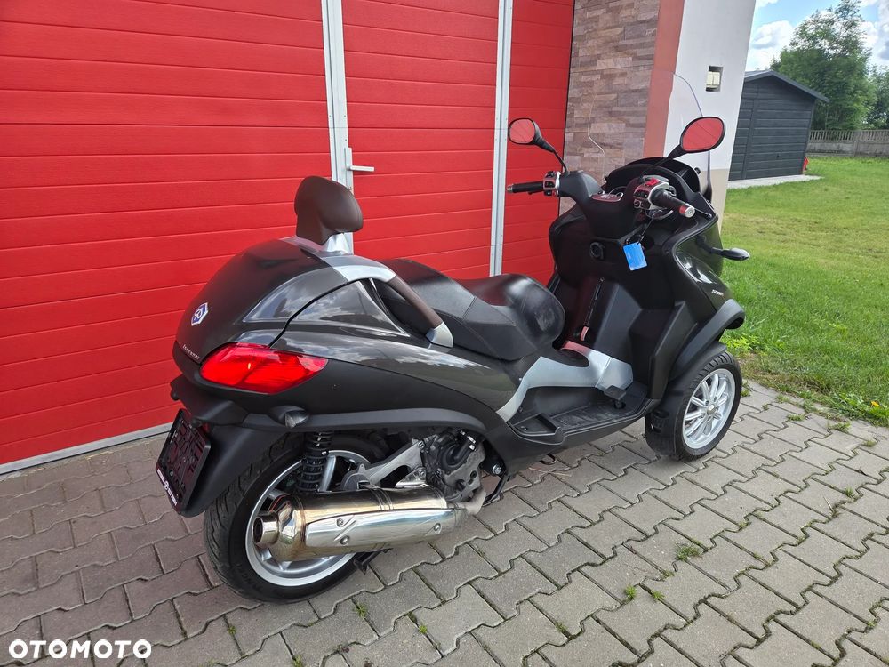 Piaggio MP-3 - 3