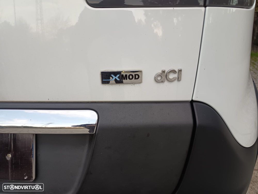 Renault Scénic dCi 110 Xmod Paris - 15