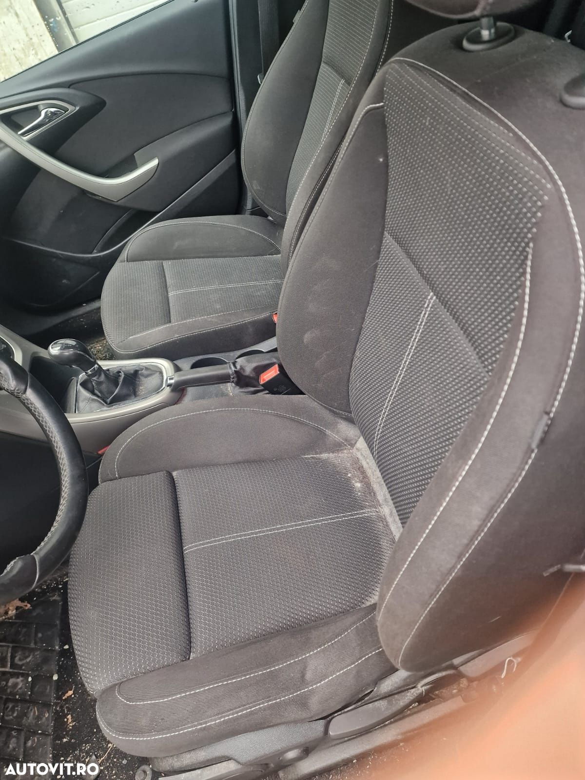 Dezmembram Opel Astra J 2012 1.4 Benzina A14NET - 7