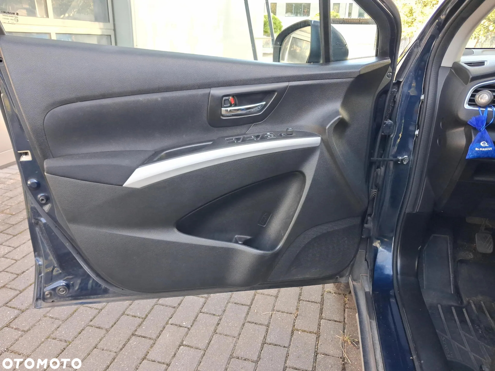 Suzuki SX4 - 10
