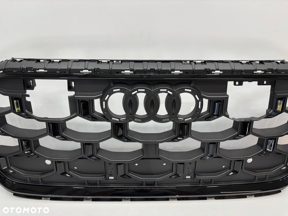Audi Q8 SQ8 S-Line Grill Atrapa Zderzaka 4M8853651 - 3