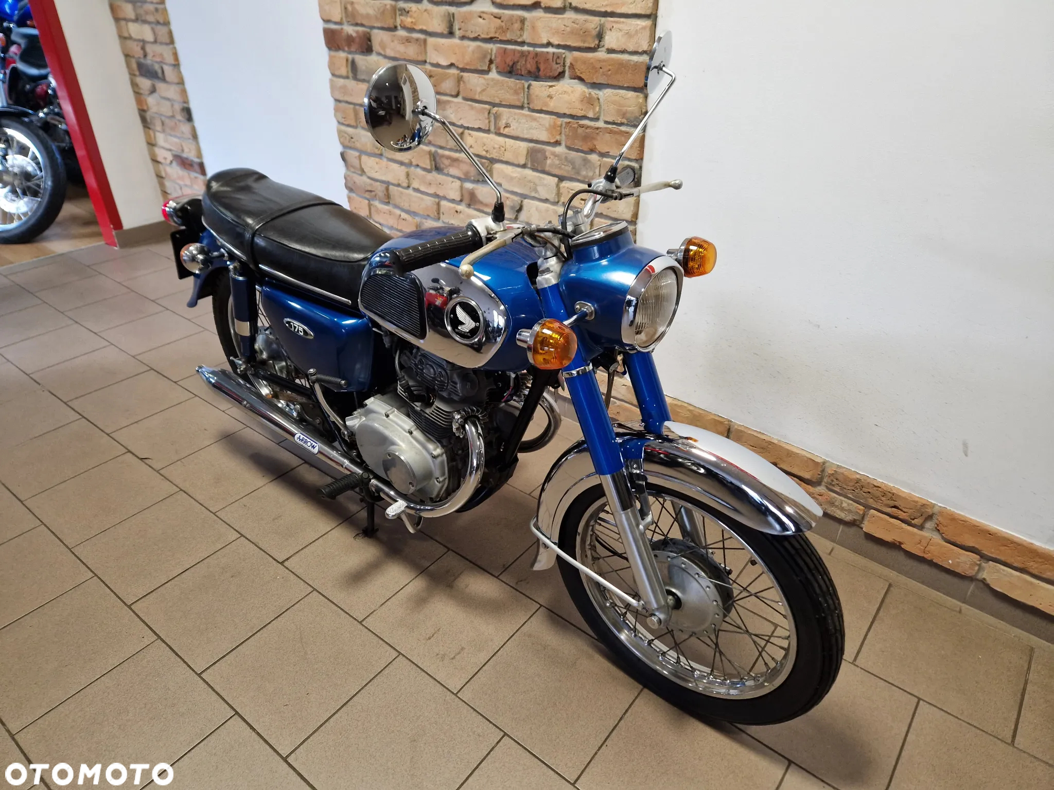 Honda CB - 2