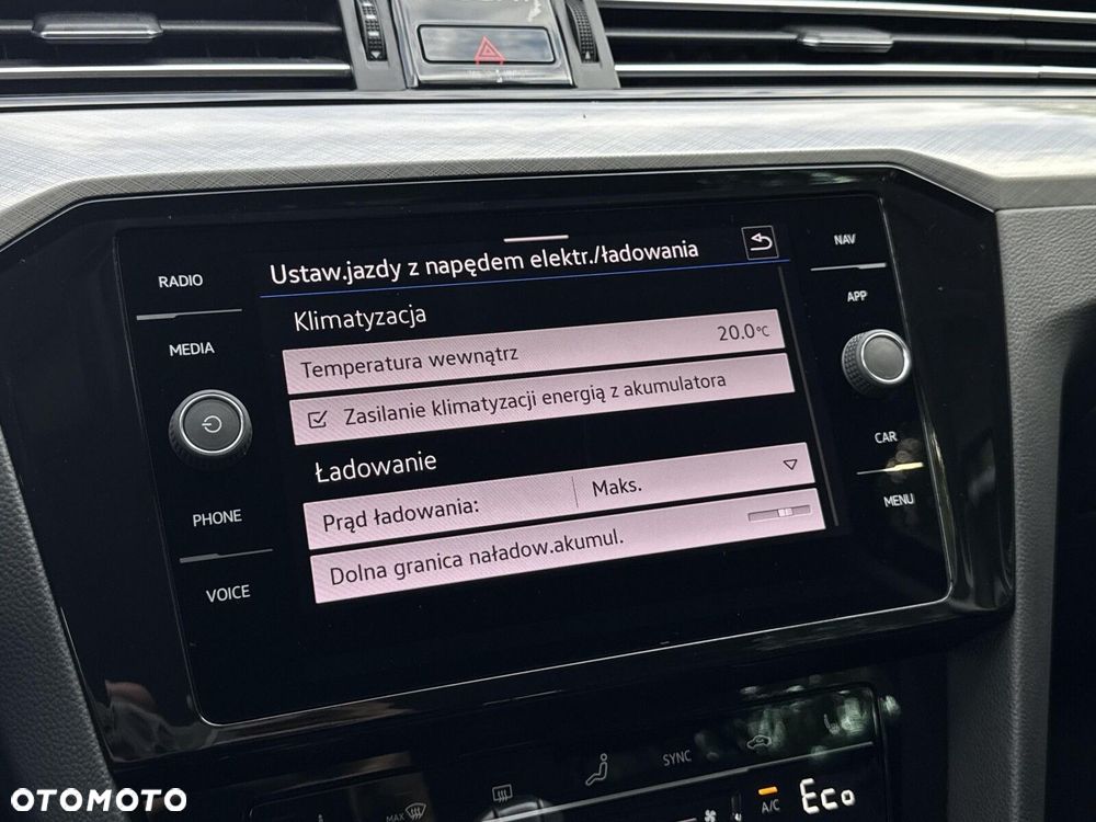 Volkswagen Passat 1.4 TSI Plug-In Hybrid GTE DSG - 29