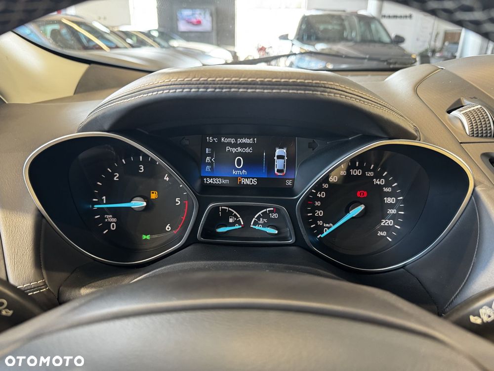 Ford Kuga - 24