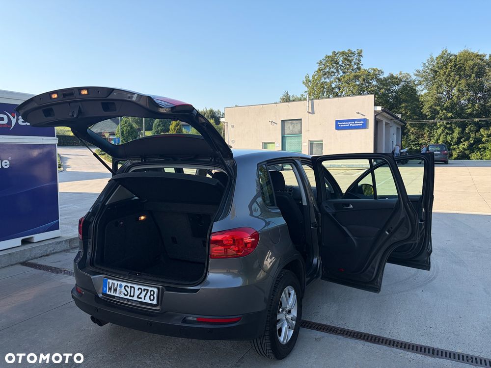 Volkswagen Tiguan 2.0 TDI DPF BlueMotion Technology Sport & Style - 9