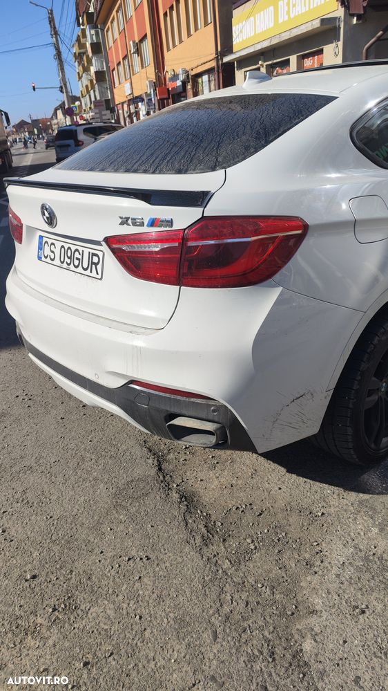 BMW X6 xDrive35i - 16