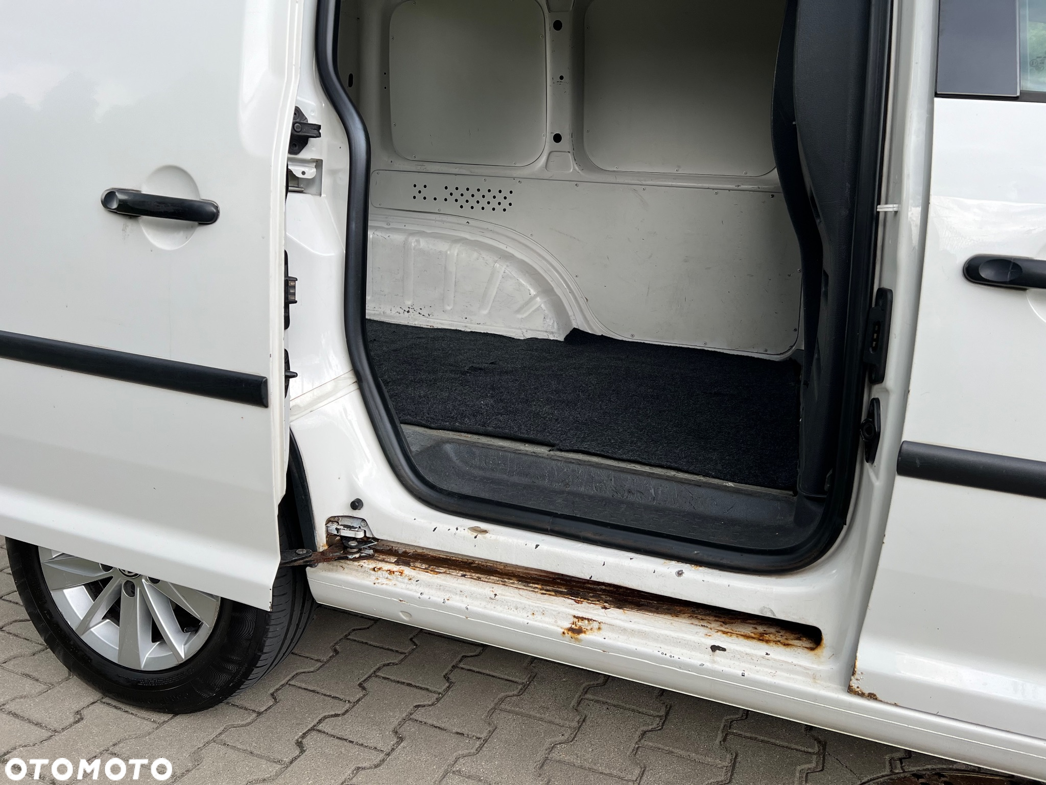 Volkswagen Caddy - 11