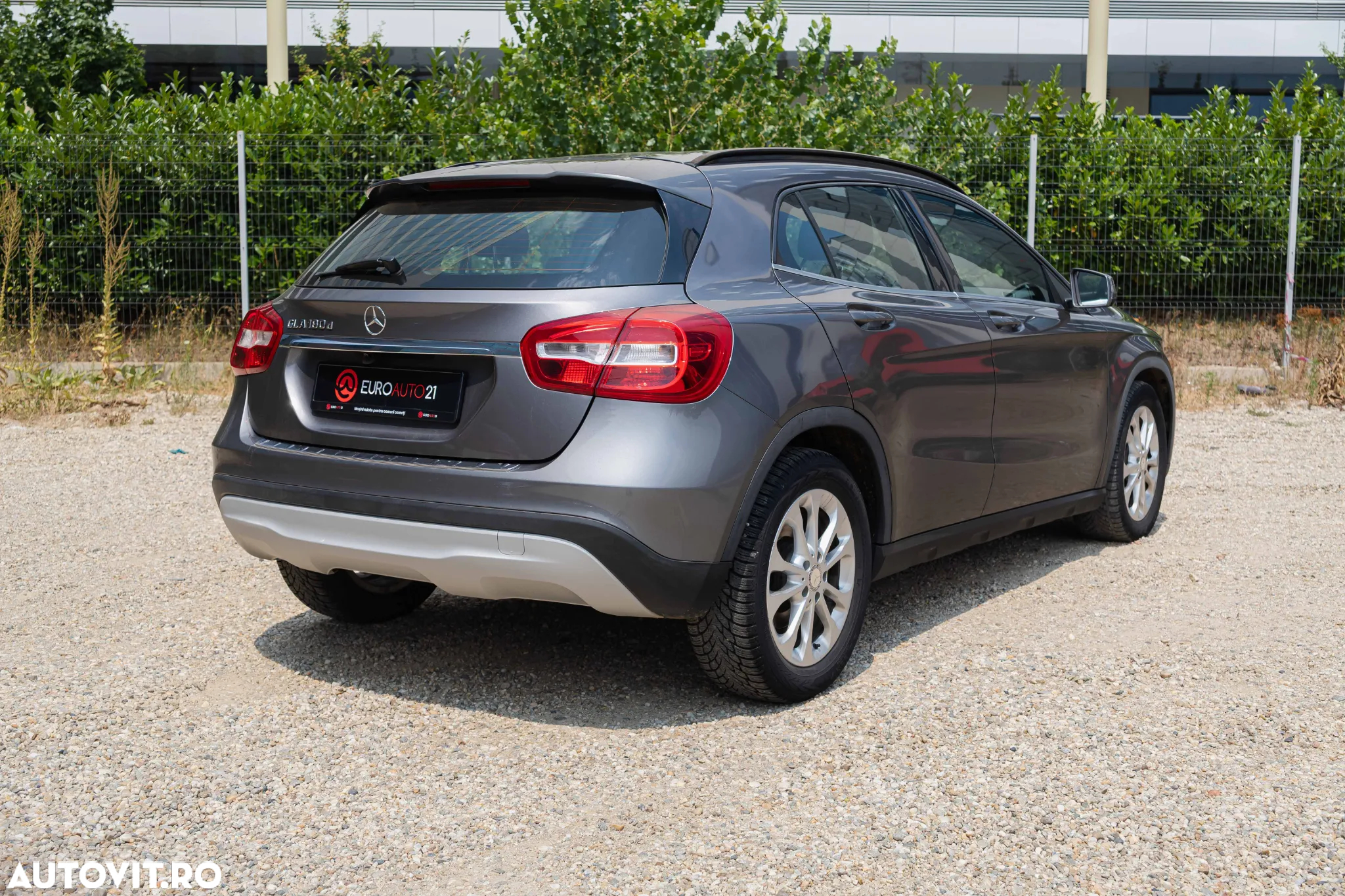 Mercedes-Benz GLA 180 d - 5