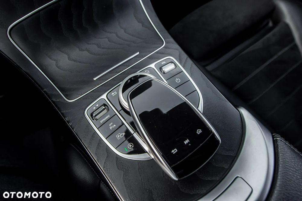 Mercedes-Benz Klasa C 220 d 9G-TRONIC AMG Line - 37