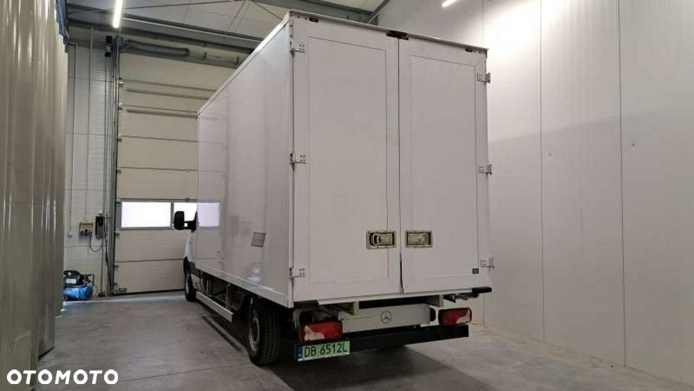 Mercedes-Benz Sprinter - 6