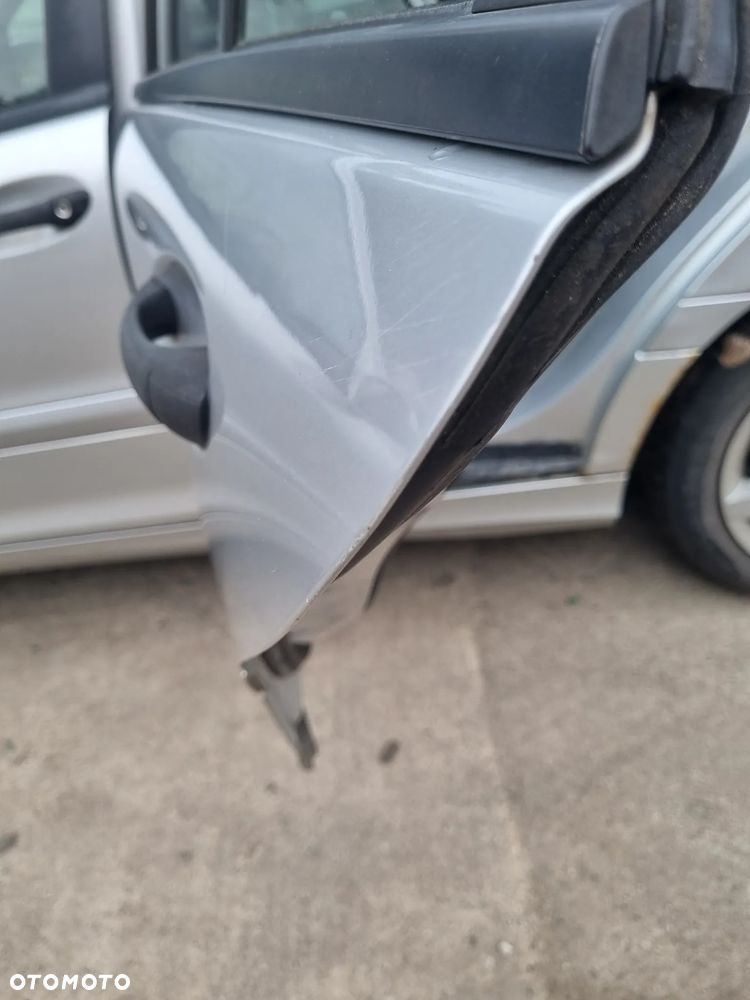 MERCEDES S203 00-04 2002 r. KOMBI C744 drzwi lewy tył lewe tylne LT * - 9