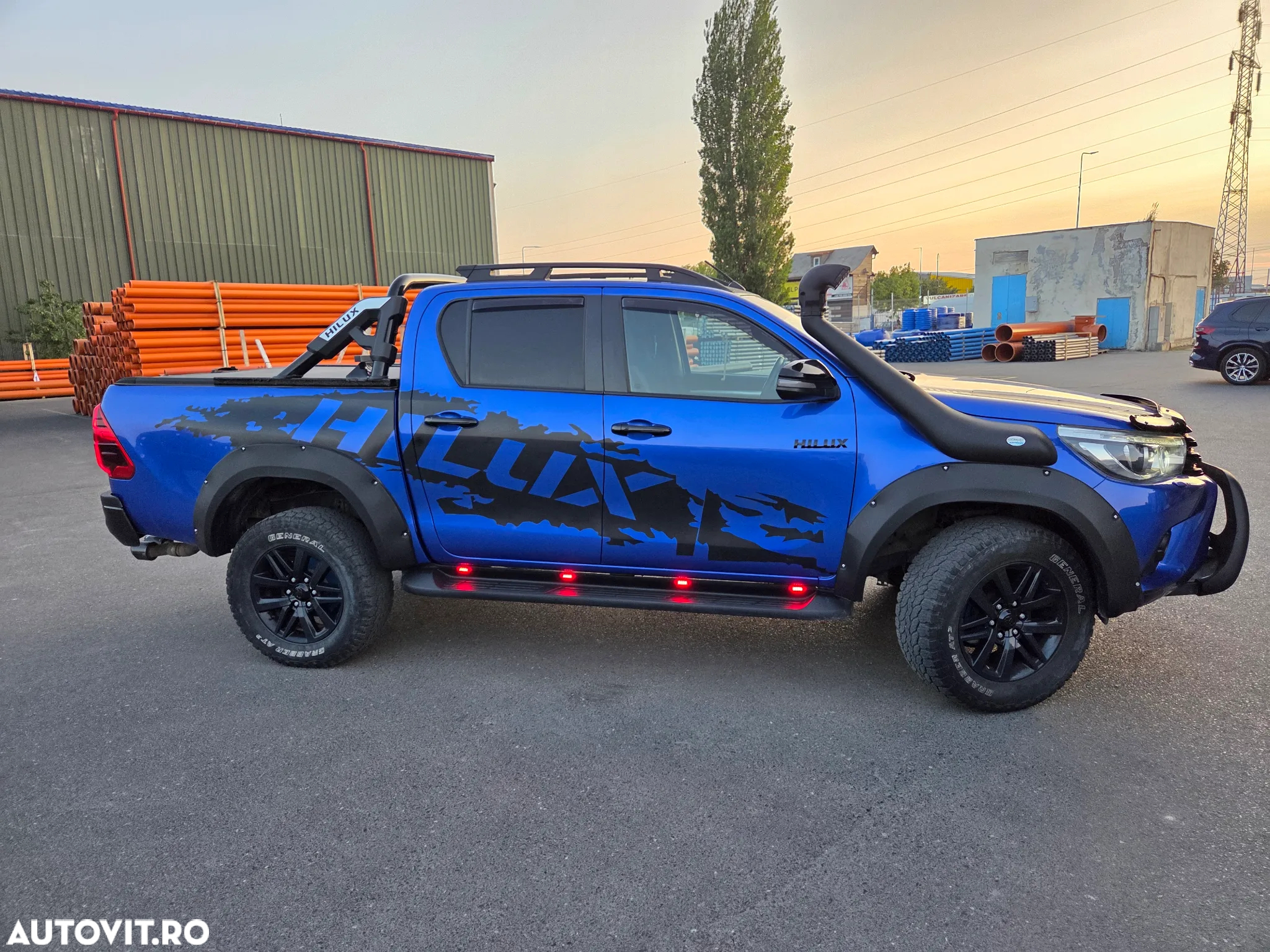 Toyota Hilux 4x4 Double Cab A/T Invincible - 10