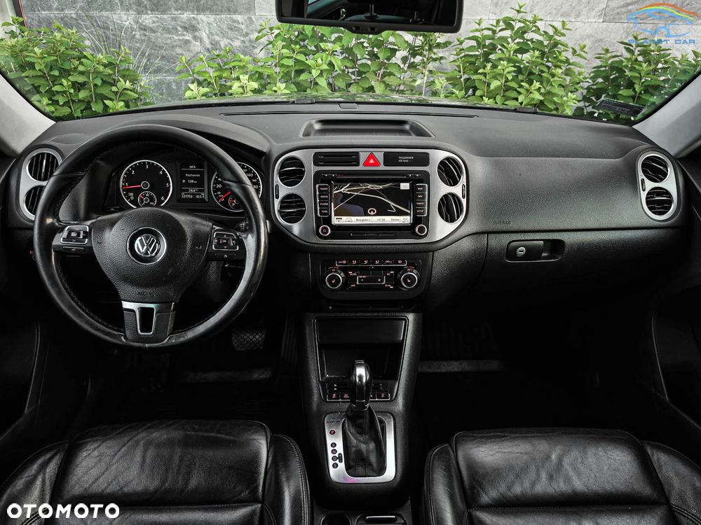 Volkswagen Tiguan - 19