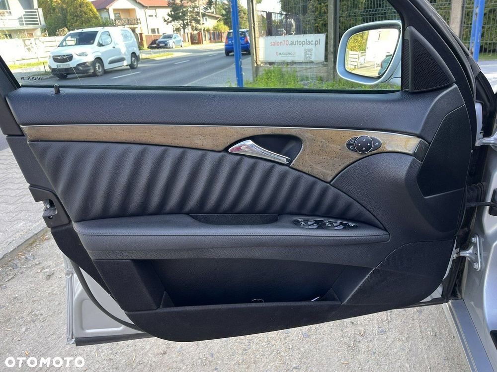 Mercedes-Benz Klasa E 280 CDI 4-Matic Avantgarde - 13
