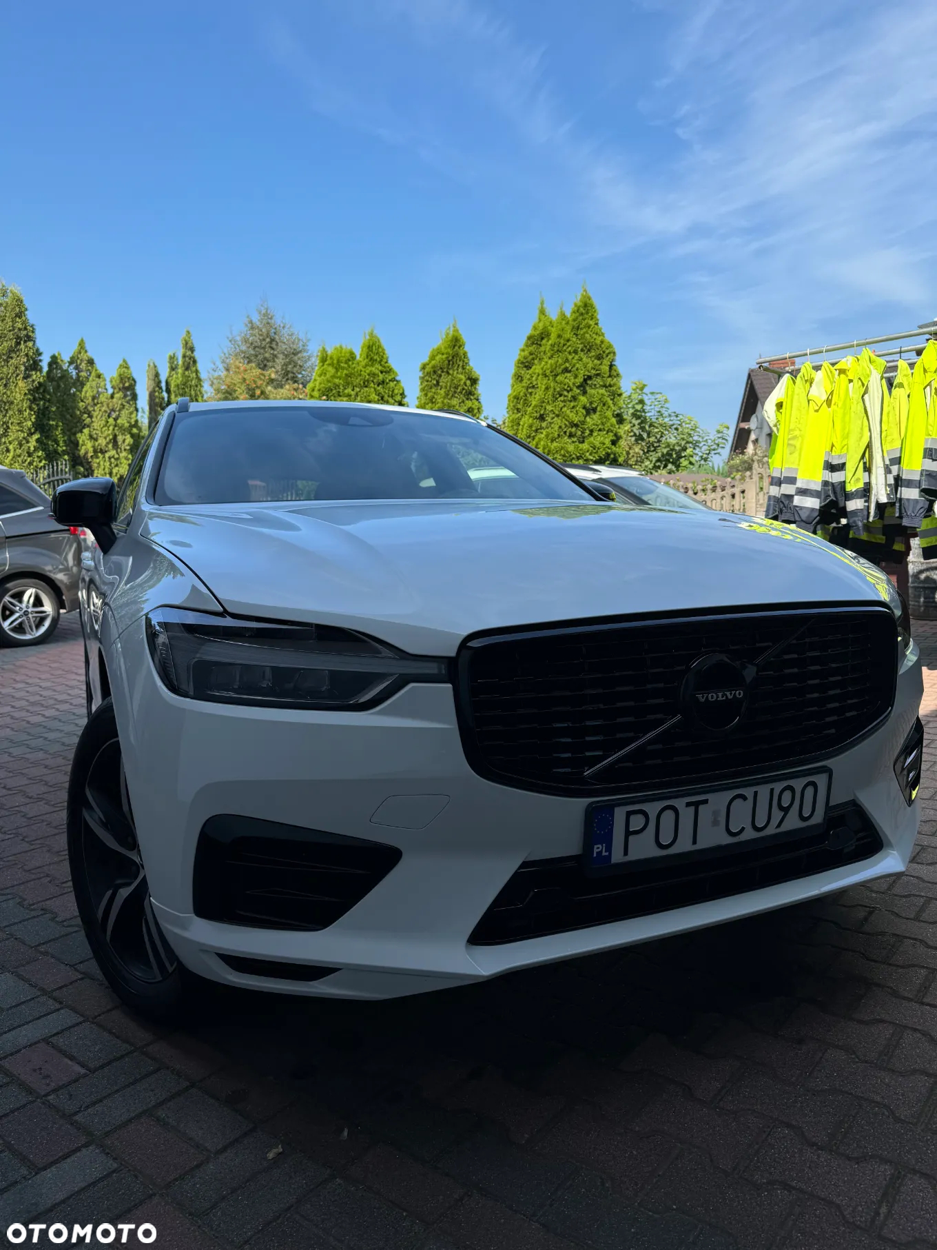 Volvo XC 60 B4 D AWD R-Design - 2