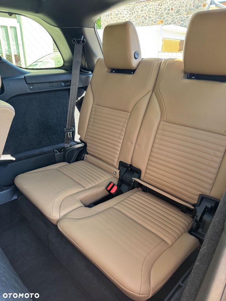 Land Rover Discovery 3.0 D300 mHEV Dynamic HSE - 9