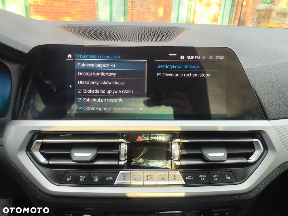 BMW Seria 3 320e - 28