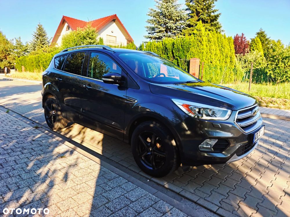 Ford Kuga 2.0 TDCi 2x4 Titanium - 2