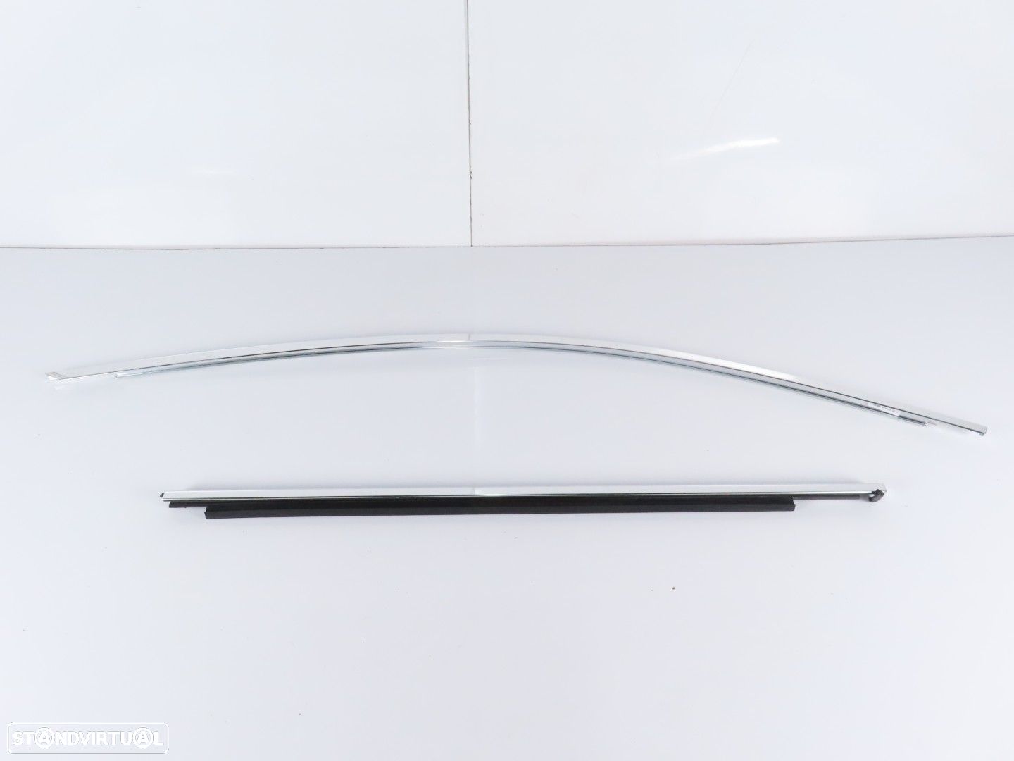 Conjunto Frisos Porta Esquerdo/Frente/Exterior Usado / Original BMW 7 (G11, G12)... - 1