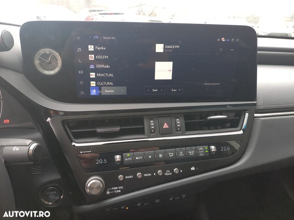 Lexus Seria ES 300h 2.5 TNGA HV 25H- 4X2 CVT Luxury - 28