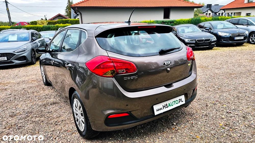 Kia Ceed 1.6 GDI XL - 18