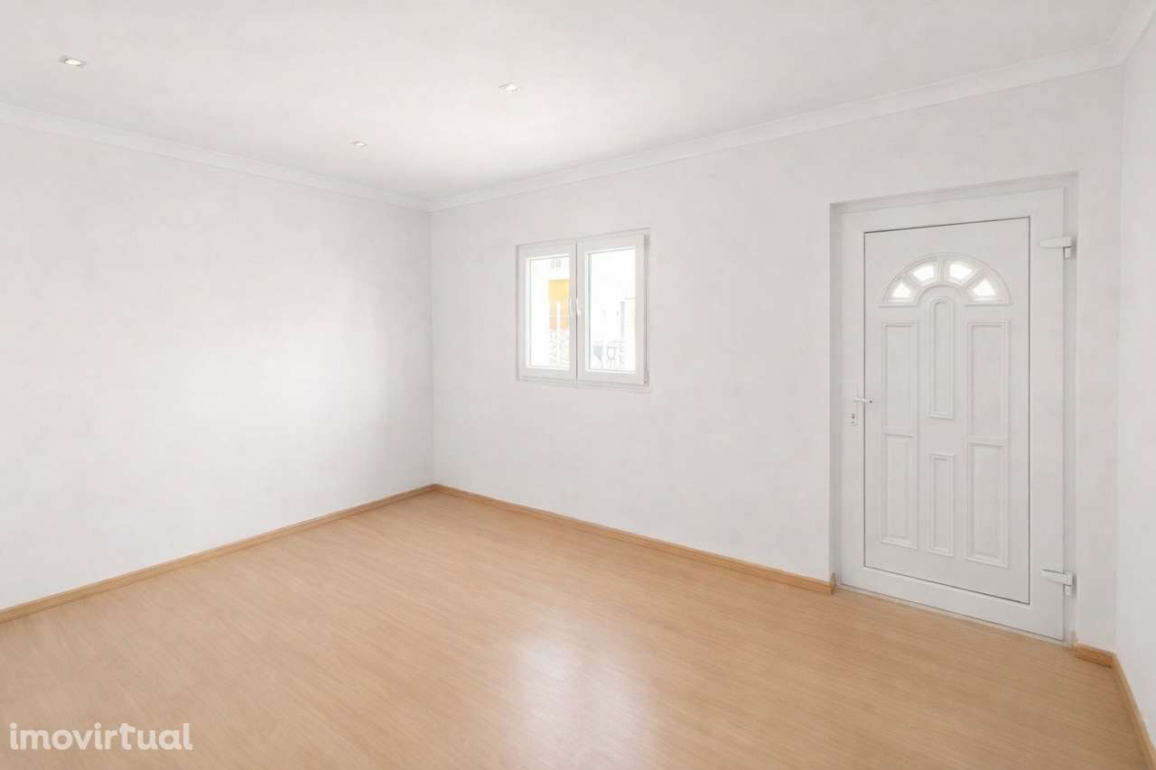 Moradia T2+1 com Sótão e Logradouro Privativo na Ericeira - Grande imagem: 2/26