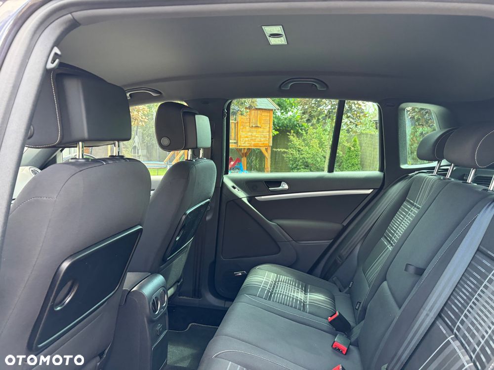Volkswagen Tiguan 2.0 TDI SCR 4MOTION BlueMotion Technology DSG Lounge Track & Style - 25