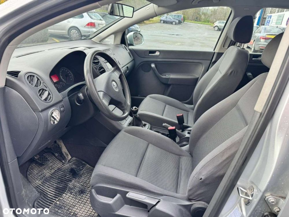 Volkswagen Golf Plus - 10