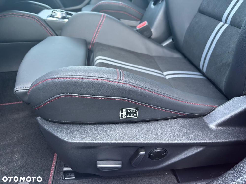 Ford Focus 2.3 EcoBoost ST X - 18
