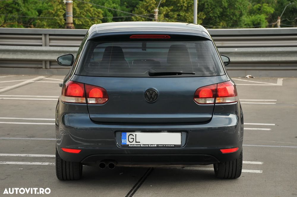 Volkswagen Golf 2.0 TDI DPF Trendline - 11