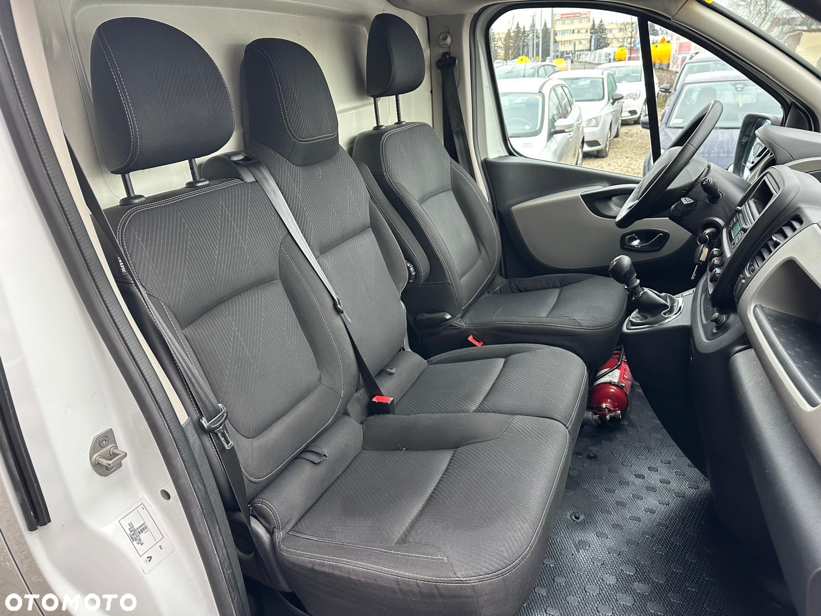 Renault TRAFIC - 11