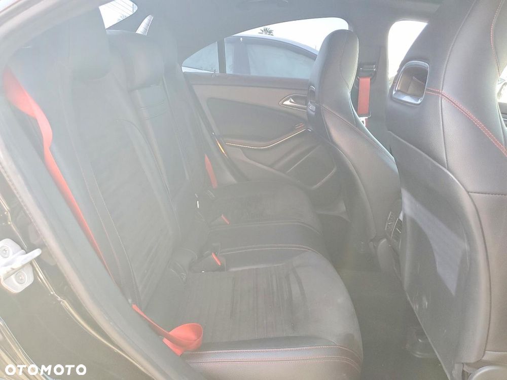 Mercedes-Benz CLA 45 AMG 4Matic 7G-DCT Edition 1 - 11