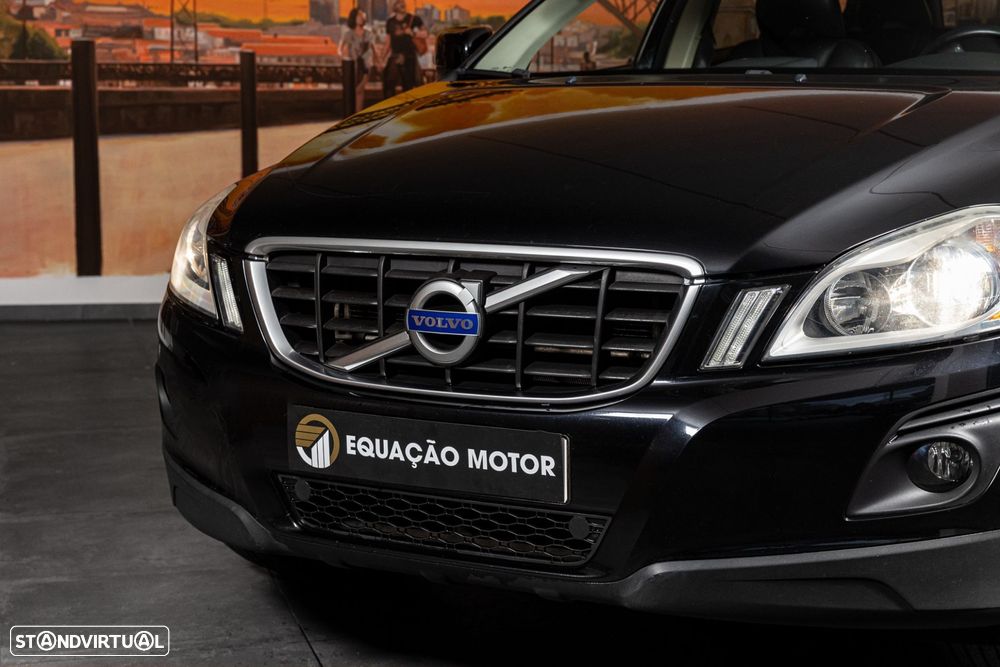 Volvo XC 60 D5 Momentum Geartronic - 6