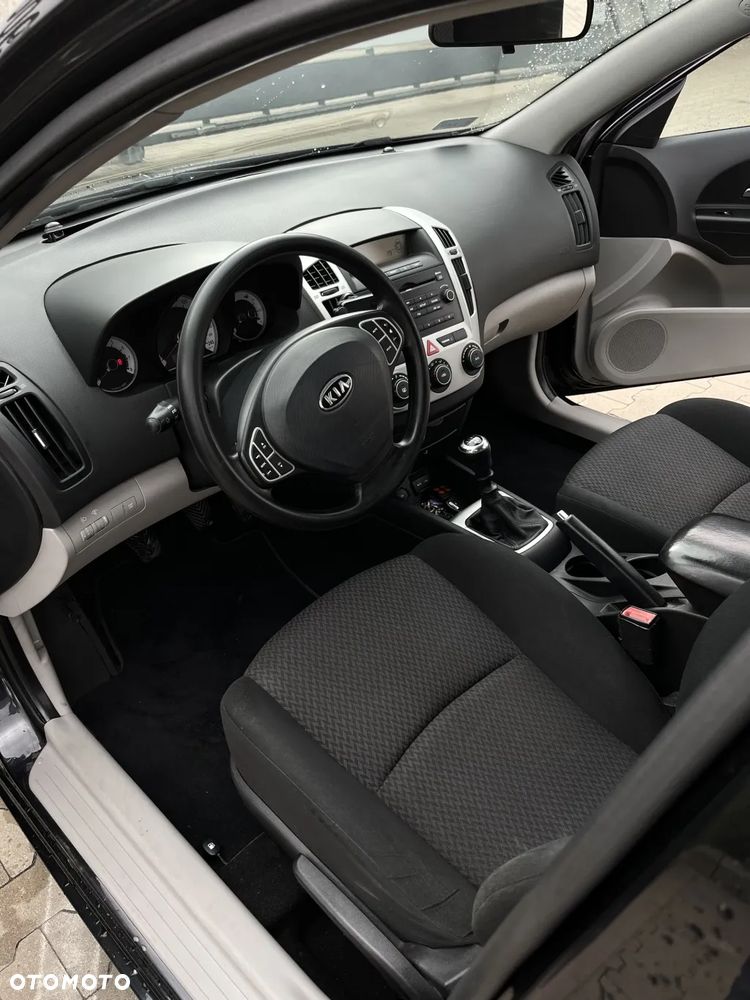 Kia Ceed 1.4 CVVT LX - 6