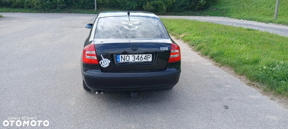 Skoda Octavia 2.0 TDI DPF DSG Ambiente - 2