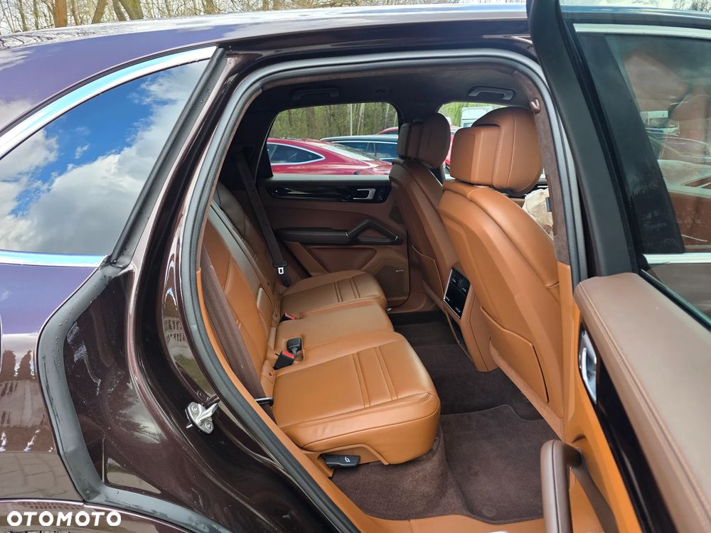 Porsche Cayenne E-Hybrid Platinum Edition - 16