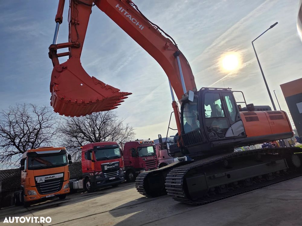 Hitachi ZX350, 2018, 8.061h, cupa noua, Masa operationala 35,6t, Inst hidr pe picon pe brate, inst hidr rotire, gresare automata, senile 90% ok, 3 pompe hidr HITACHI, produs in JAPONIA, Isuzu 282CP, Ad sapare 7,5m, ridica 22t, STARE F BUNA-PROMOTIE 89.900EUR - 25